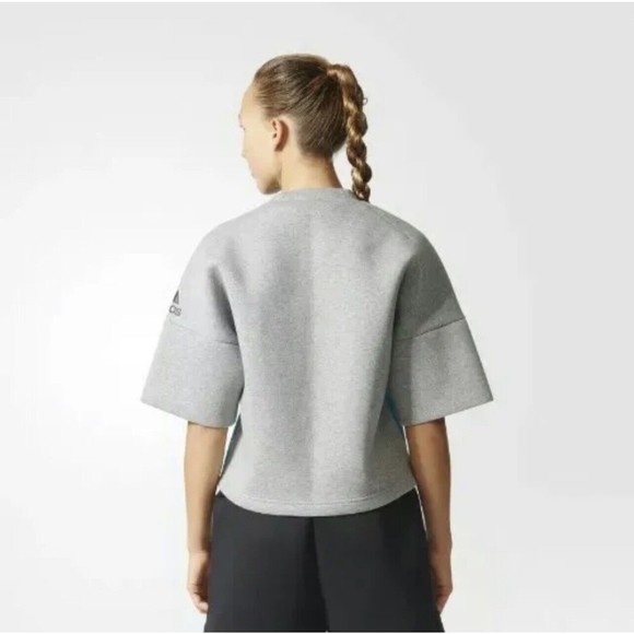 Adidas Ladies XS ZNE SS Crew Rec Sweatshirt Short Sleeve Training Shirt Blue 4-6 - Picture 3 of 8